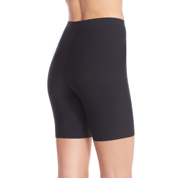 Spanx Thinstinstincts High-Waisted Mid-Thigh Short - Picture 2 of 5